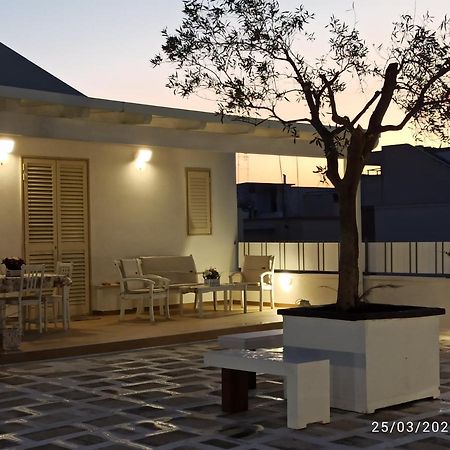 Pietra Di Luna Relaxing Private Terrace โปลีญาโนอามาเร ภายนอก รูปภาพ