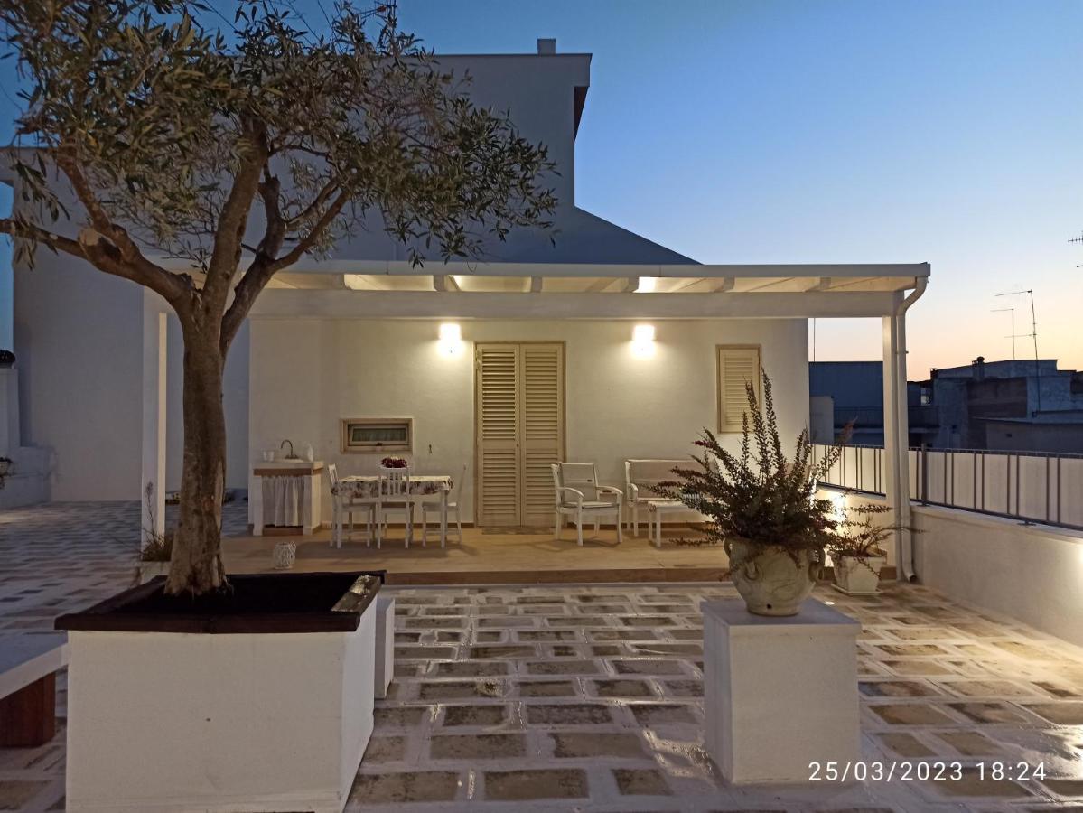 Pietra Di Luna Relaxing Private Terrace โปลีญาโนอามาเร ภายนอก รูปภาพ