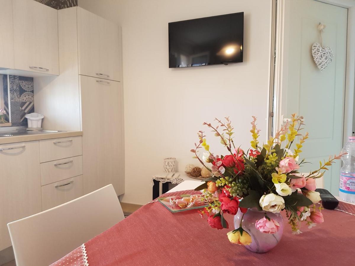 Pietra Di Luna Relaxing Private Terrace โปลีญาโนอามาเร ภายนอก รูปภาพ