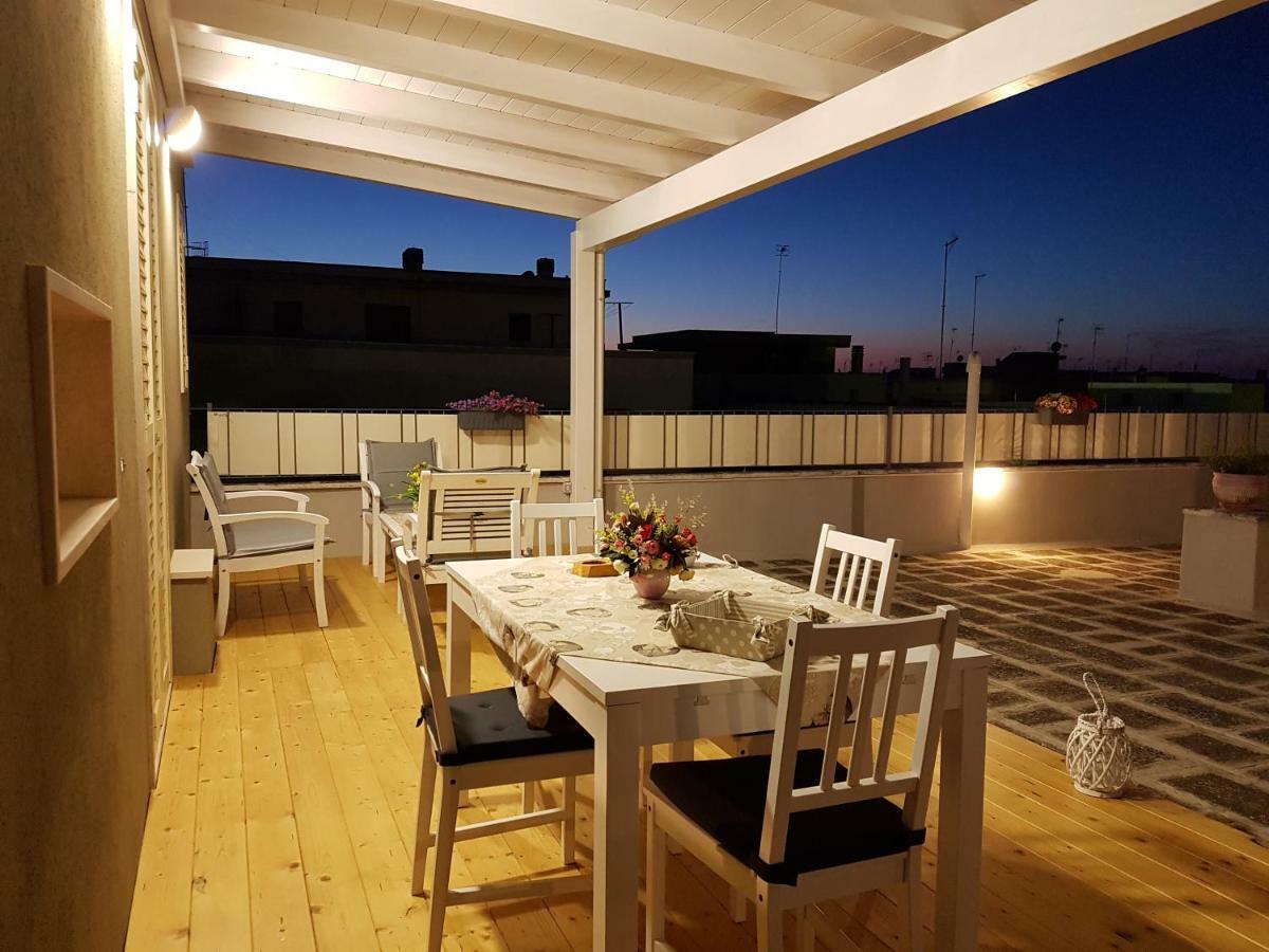 Pietra Di Luna Relaxing Private Terrace โปลีญาโนอามาเร ภายนอก รูปภาพ
